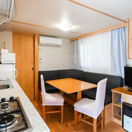 Awesome In Nereziska With House Sea View Holiday home Nerezisca